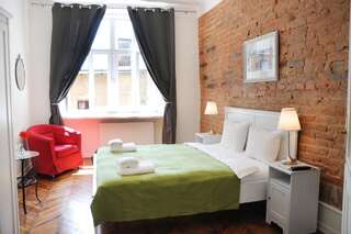 Гостевой дом On The Square Guesthouse Львов Стандартный двухместный номер с 1 кроватью-1