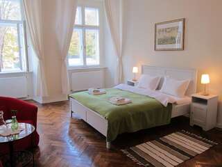 Гостевой дом On The Square Guesthouse Львов Люкс с видом на город-11