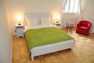Гостевой дом On The Square Guesthouse Львов Стандартный двухместный номер с 1 кроватью-26