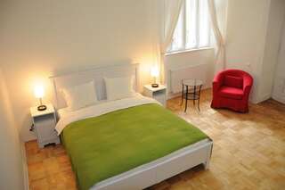 Гостевой дом On The Square Guesthouse Львов Стандартный двухместный номер с 1 кроватью-34