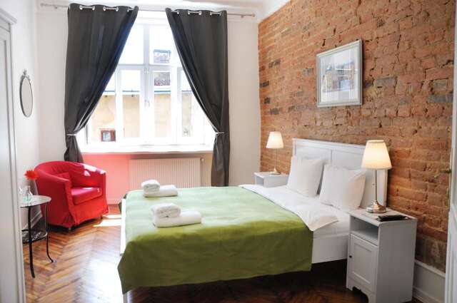 Гостевой дом On The Square Guesthouse Львов-3