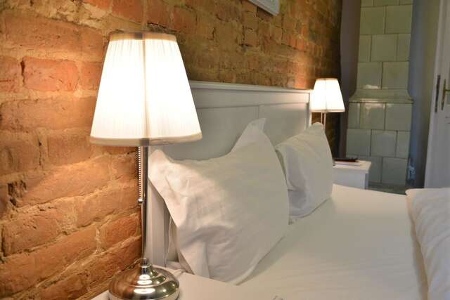 Гостевой дом On The Square Guesthouse Львов-22