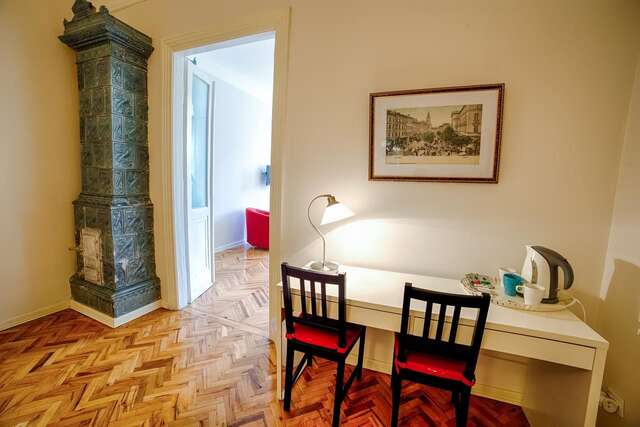 Гостевой дом On The Square Guesthouse Львов-7